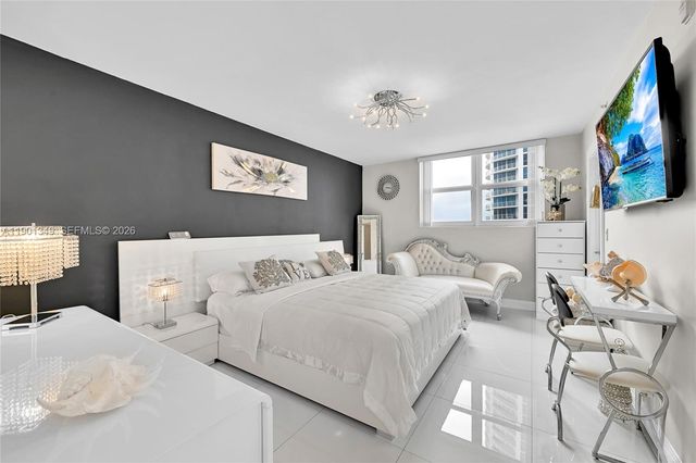 3001 S Ocean Drive 1513, Hollywood, FL 33019