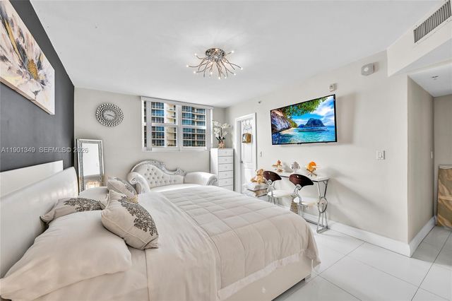 3001 S Ocean Drive 1513, Hollywood, FL 33019
