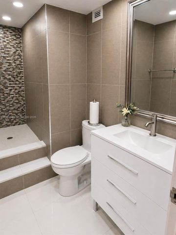 3001 S Ocean Drive 1513, Hollywood, FL 33019