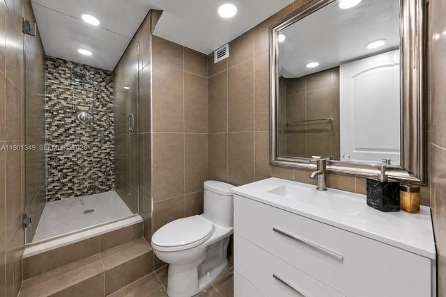 3001 S Ocean Drive 1513, Hollywood, FL 33019