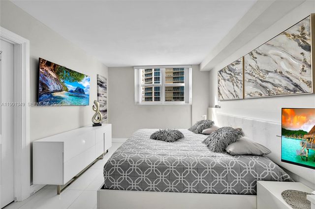 3001 S Ocean Drive 1513, Hollywood, FL 33019