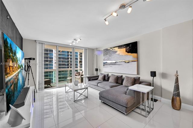 3001 S Ocean Drive 1513, Hollywood, FL 33019