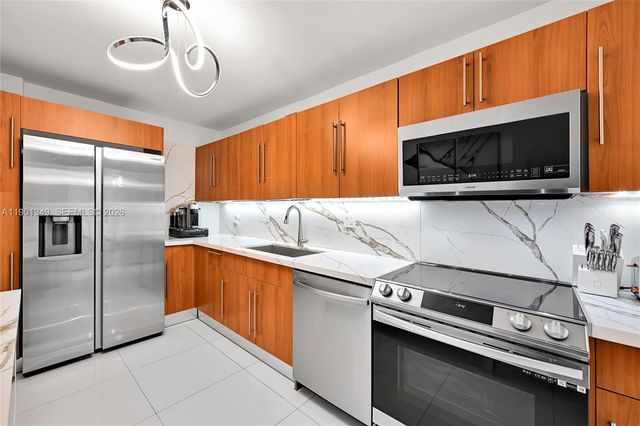 3001 S Ocean Drive 1513, Hollywood, FL 33019