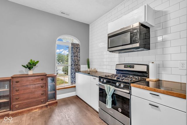 6021 E Terhune Court, Camby, IN 46113