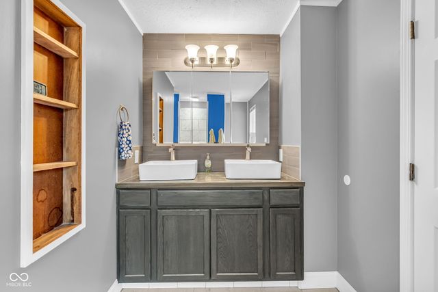 6021 E Terhune Court, Camby, IN 46113