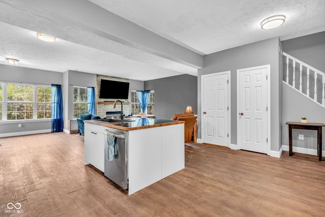 6021 E Terhune Court, Camby, IN 46113