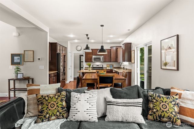 13914 101st Avenue Ct NW, Gig Harbor, WA 98329