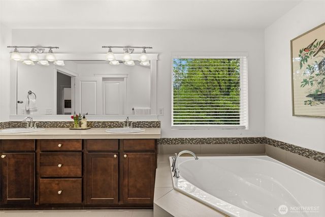 13914 101st Avenue Ct NW, Gig Harbor, WA 98329