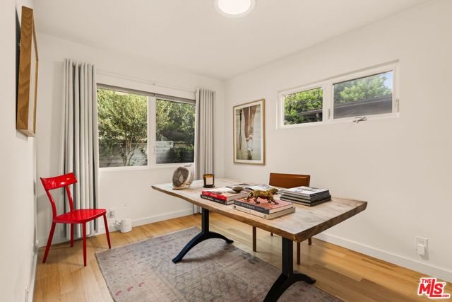 670 Olive Street, Los Angeles, CA 90291