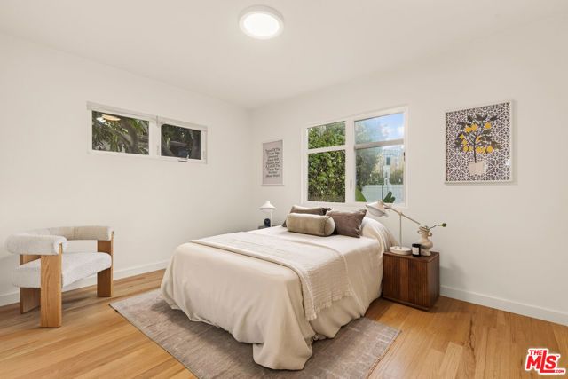670 Olive Street, Los Angeles, CA 90291