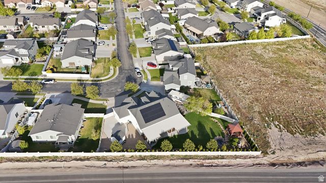 8528 S OTTER CREEK DR, West Jordan, UT 84081