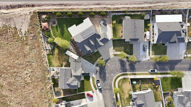 8528 S OTTER CREEK DR, West Jordan, UT 84081