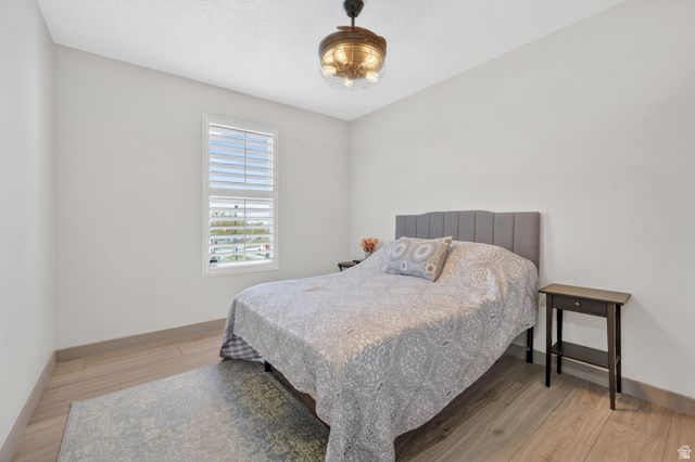 8528 S OTTER CREEK DR, West Jordan, UT 84081