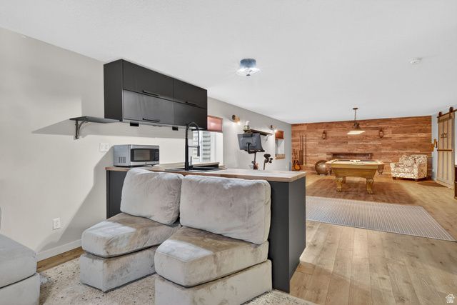 8528 S OTTER CREEK DR, West Jordan, UT 84081