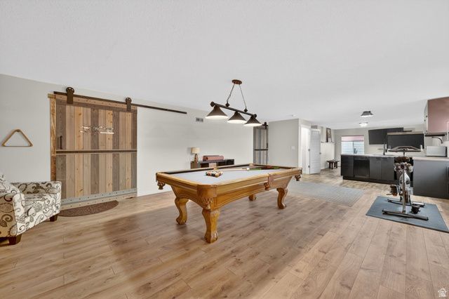 8528 S OTTER CREEK DR, West Jordan, UT 84081
