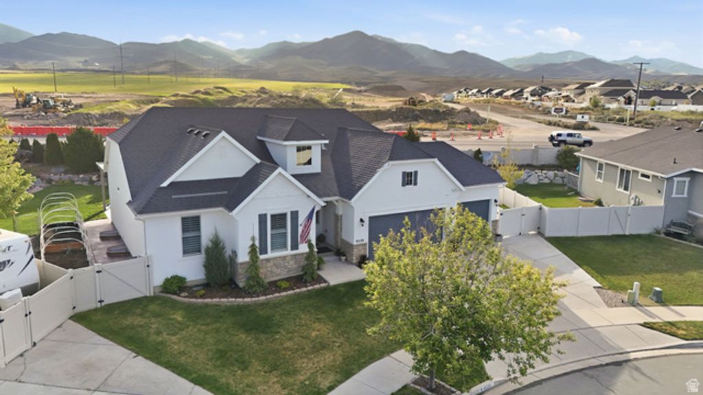 Image 2 of property listing at 8528 S OTTER CREEK DR, West Jordan, UT 84081