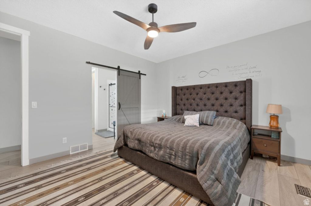 Image 27 of property listing at 8528 S OTTER CREEK DR, West Jordan, UT 84081