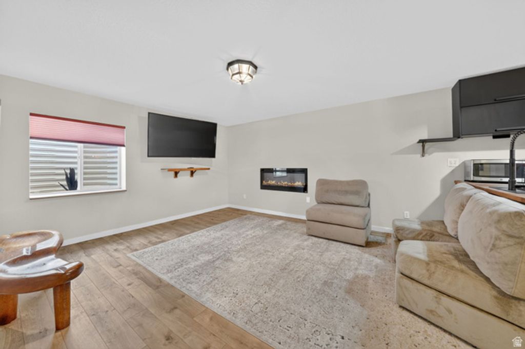 Image 37 of property listing at 8528 S OTTER CREEK DR, West Jordan, UT 84081