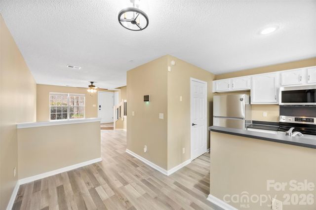 3105 Summercroft Lane, Charlotte, NC 28269