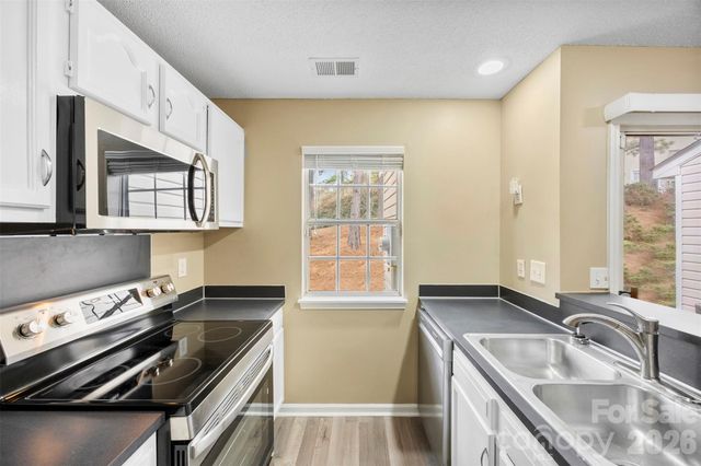 3105 Summercroft Lane, Charlotte, NC 28269