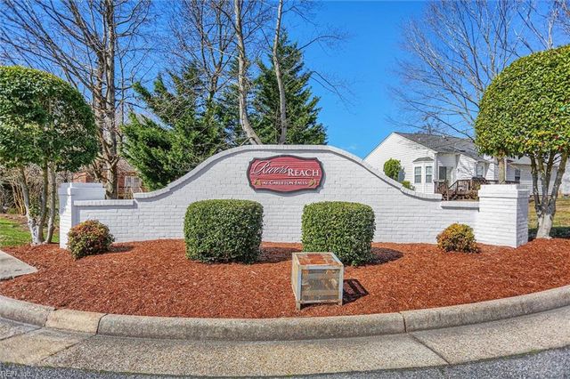 314 Oak Ridge DR, Newport News, VA 23603