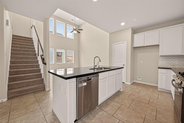 6126 Prince Place Dr, Rosenberg, TX 77471