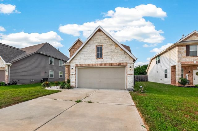 6126 Prince Place Dr, Rosenberg, TX 77471