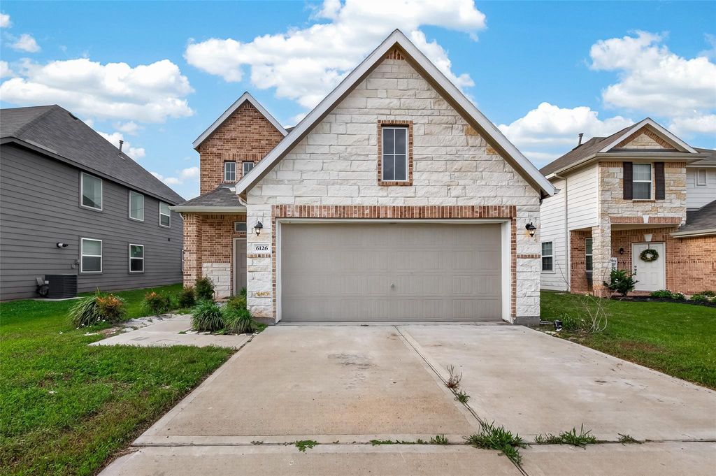 6126 Prince Place Dr, Rosenberg, TX 77471