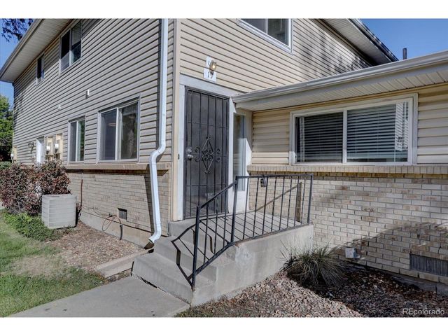 9005 E Lehigh Ave 19, Denver, CO 80237