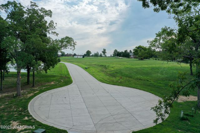 10990 EAGLE LAKE LANE, Holts Summit, MO 65043