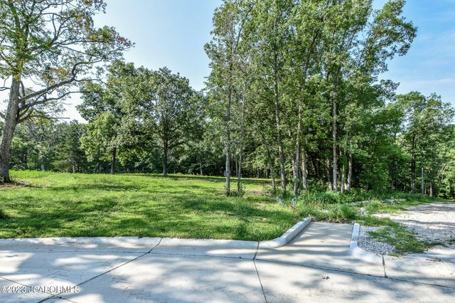 10990 EAGLE LAKE LANE, Holts Summit, MO 65043