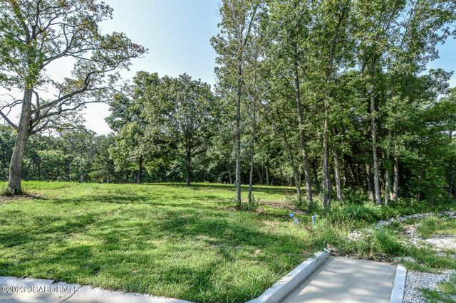 10990 EAGLE LAKE LANE, Holts Summit, MO 65043