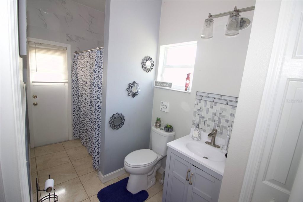 Image 14 of property listing at 302 FERRARA COURT, Kissimmee, FL 34758