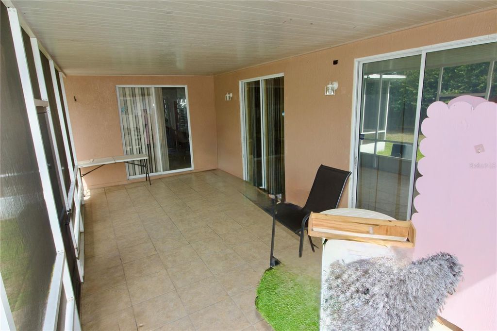 Image 15 of property listing at 302 FERRARA COURT, Kissimmee, FL 34758