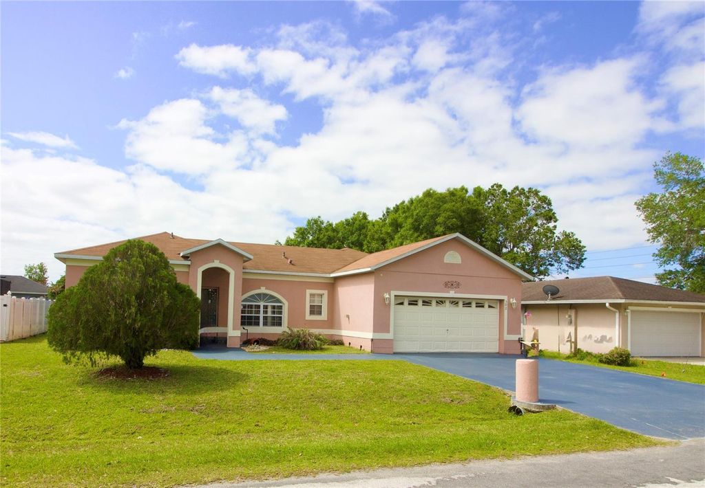 Image 20 of property listing at 302 FERRARA COURT, Kissimmee, FL 34758
