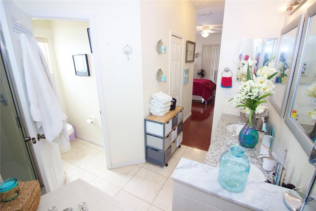 Image 10 of property listing at 302 FERRARA COURT, Kissimmee, FL 34758