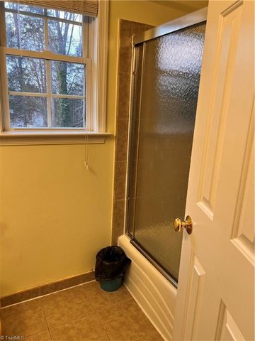 4004 Auburn Hills Drive, Greensboro, NC 27407