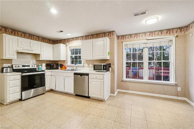 4004 Auburn Hills Drive, Greensboro, NC 27407