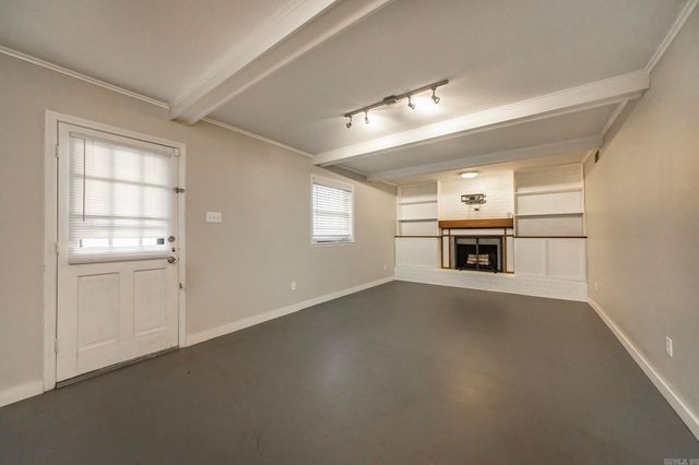 1124 Old Charter Court, Little Rock, AR 72207