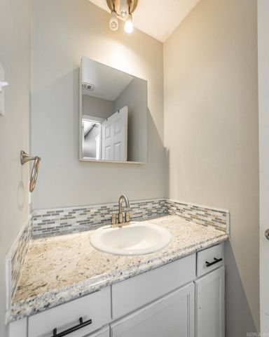 1124 Old Charter Court, Little Rock, AR 72207