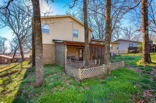 1124 Old Charter Court, Little Rock, AR 72207