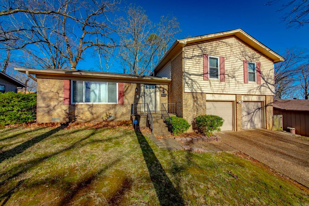 1124 Old Charter Court, Little Rock, AR 72207