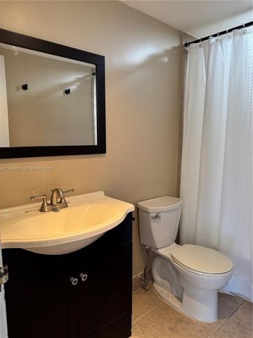 1225 NE 124th Street 33A, North Miami, FL 33161
