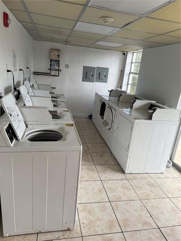 1225 NE 124th Street 33A, North Miami, FL 33161