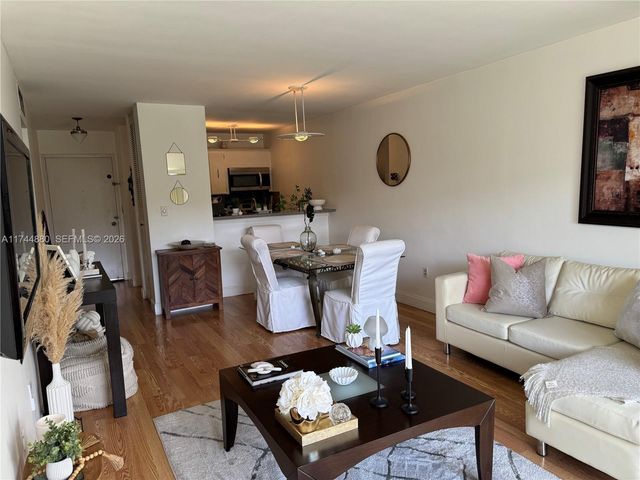 1225 NE 124th Street 33A, North Miami, FL 33161