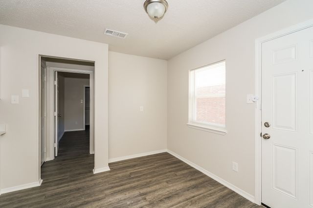 2336 Markland Street, Irving, TX 75060