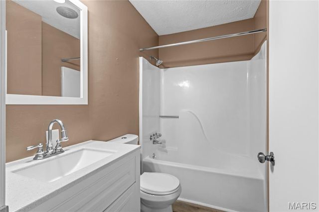 806 Virginia Avenue, Festus, MO 63028