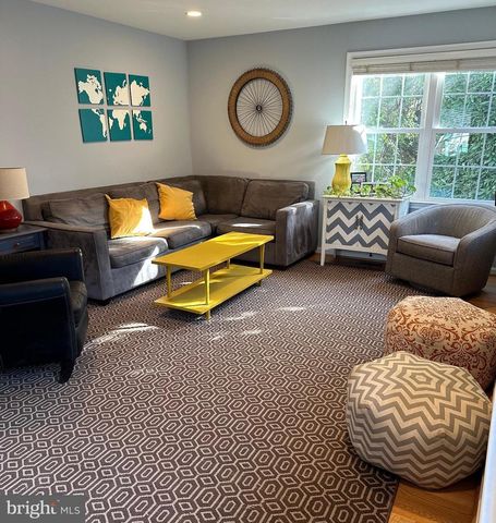 937 N LEBANON ST N, Arlington, VA 22205