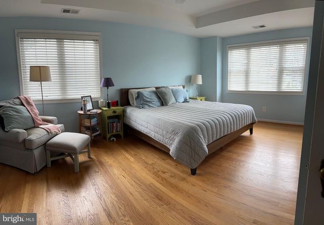 937 N LEBANON ST N, Arlington, VA 22205