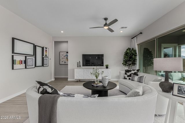10622 S 48TH Glen, Laveen, AZ 85339